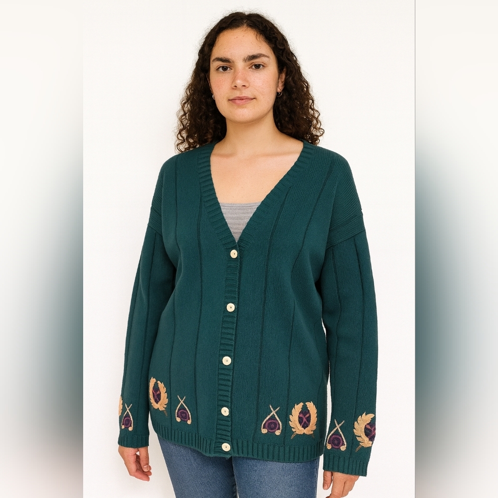 Vintage British Khaki Cottagecore Green Yarn Emborded Sweater Cardigan Size M
